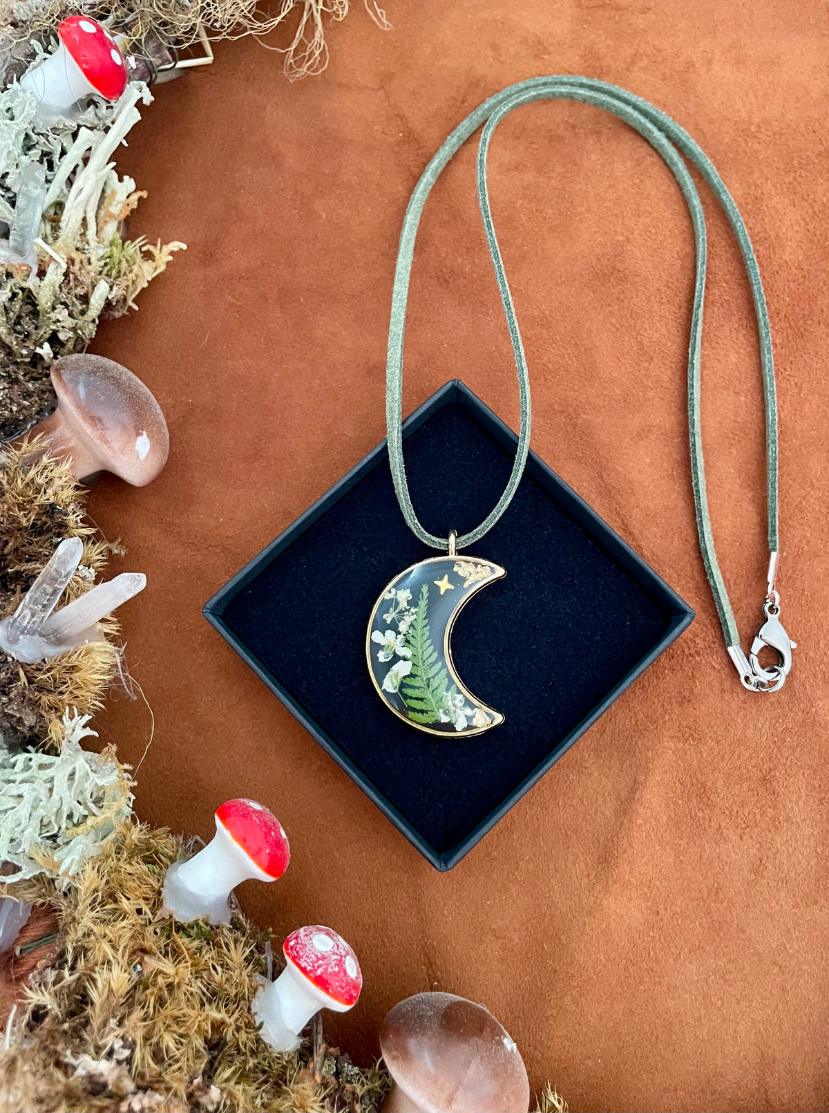 Luna necklace