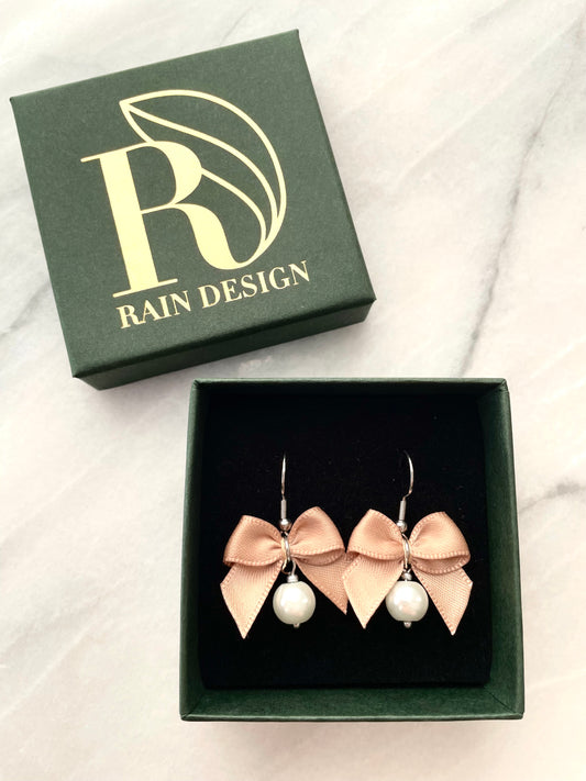 Holly champagne earrings