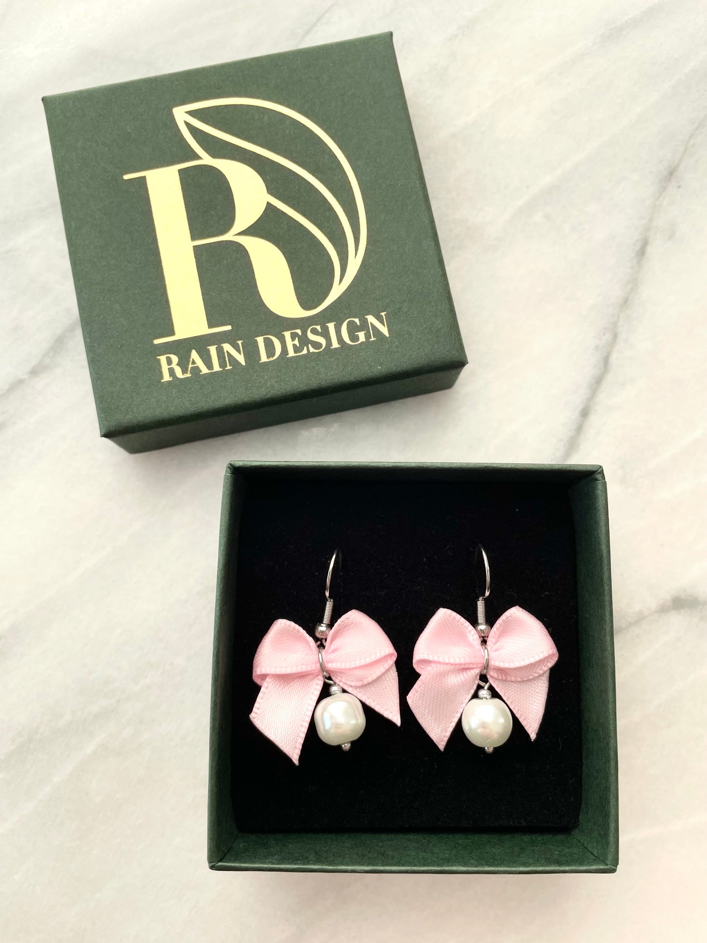 Holly pink earrings