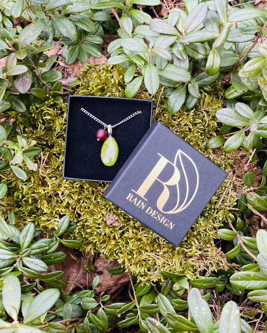 Lingon necklace