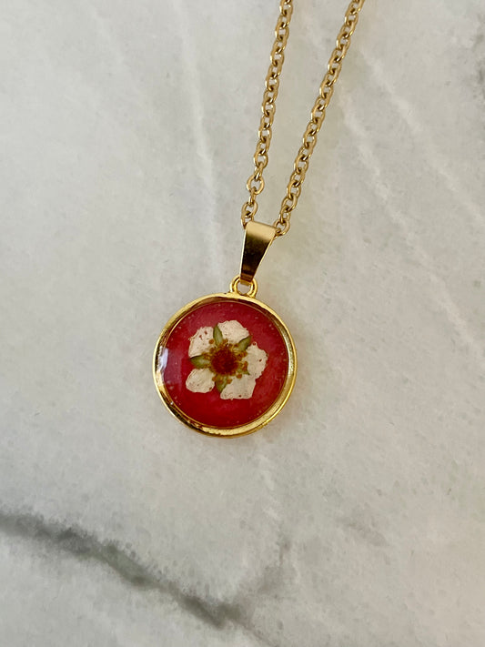 Smultron flower necklace